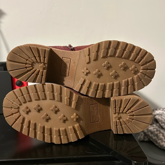 bootie shoes - Picture 3 of 4